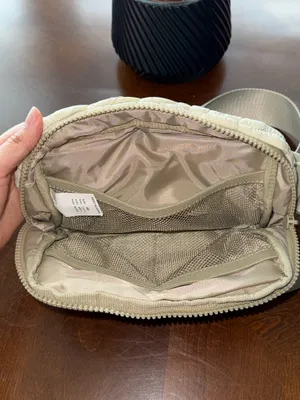 Creamy Crossbody Purse Tan thumbnail 3