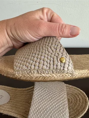 UGG Cherry Exotic Embossed Beige Leather Jute Espadrille Slides Sandals Size 9 thumbnail 11