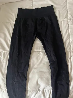 Amazon Black Workout Leggings thumbnail 2
