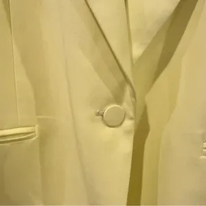 Elliatt Kennedy Oversized Tailored Bow Jacket Blazer Limoncello Size Small NWT thumbnail 6