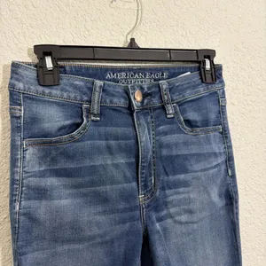 American Eagle Next Level Stretch Hi-Rise Jegging Jeans Size 8 Short Distressed thumbnail 2