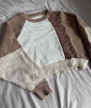 Moon & Maddison Cropped sweater thumbnail 1