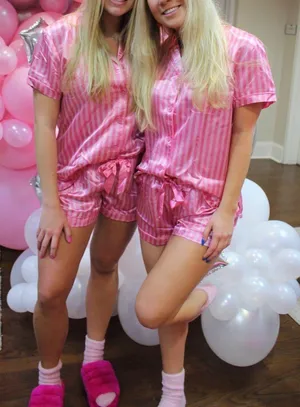 Amazon Pajama Set thumbnail 1