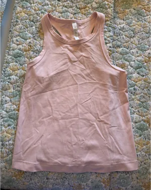 Lululemon Tank thumbnail 1