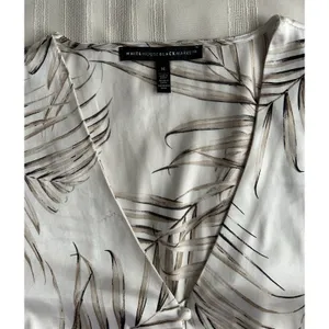 White House | Black Market Satin Feel Peplum Blouse Palm Print Bell Sleeve Boho Coastal Ivory Size M thumbnail 14