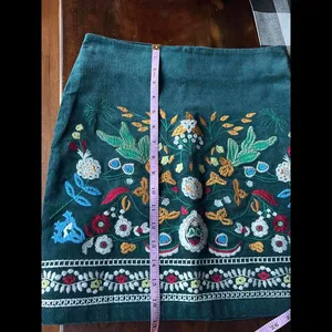 Green Corduroy Embroidered Skirt size Medium thumbnail 7