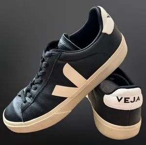VEJA Campo Black & White Leather Sneakers — Women’s 10 thumbnail 1