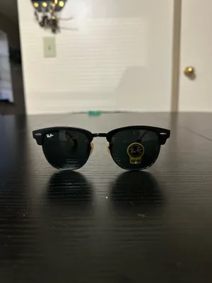 Ray-Ban Sunglasses thumbnail 7