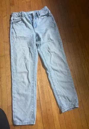 Garage Mom Jeans Light Wash thumbnail 1