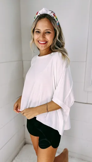 Boutique NWT Charlotte Avery White Short Sleeve Oversized Tshirt thumbnail 8