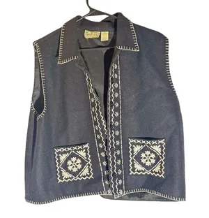 TanTrums Black Wool Blend Embroidered Vest XL Western Boho Button Front Folk thumbnail 1