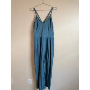 Halara Breeze Jumpsuit Size L Teal Blue Wide Leg Pockets Cross Back‎ Sleeveless thumbnail 6