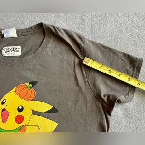 Pokémon Pikachu Women’s T-shirt Halloween Themed Gray Size Medium thumbnail 5