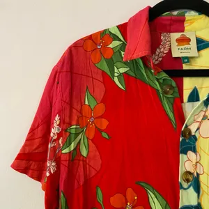 Farm Rio Colorful Floral Short Sleeve Button Down Shirt Tropical Women's size XS thumbnail 3