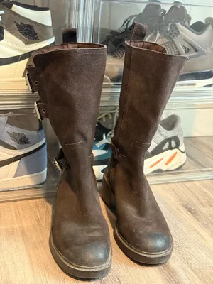 ZARA Boots  thumbnail 1