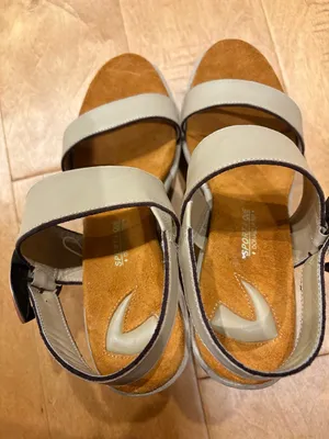 Donald J. Pliner Sportique Kerry wedge platform sandals beige leather sz 8 thumbnail 4