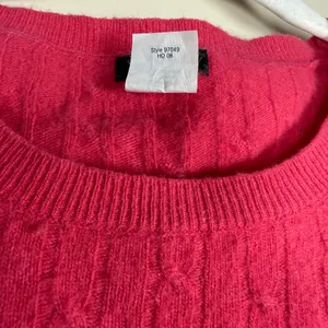 J Crew Wool Cashmere Blend Crew Neck Cable Knit Sweater Size M Pink thumbnail 9