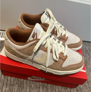 Nike Dunk Low thumbnail 1
