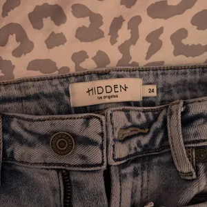 Hidden Jeans Distressed Jeans  thumbnail 2