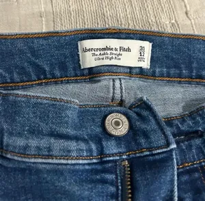 Abercrombie Jeans High-Rise thumbnail 2