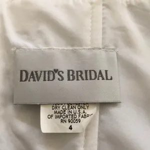 🌺 David’s Bridal 🌺 strapless eye let top . thumbnail 6