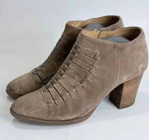 Franco Sarto Taupe Suede Ankle Booties Block Heel Modern Classic‎ Size 8.5 thumbnail 1