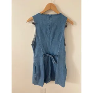 Rolla's Light Wash Denim Button Front Mini Vest Dress Sleeveless Cinch Back M 10 thumbnail 3