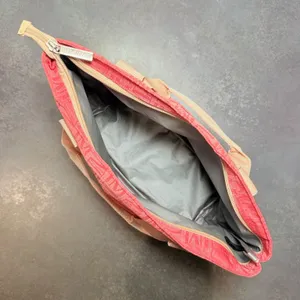 IM Monogram Isaac Mizrahi Insulated Lunch Tote Coral Zip Top thumbnail 4