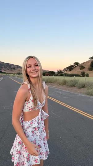 Hello Molly Dress thumbnail 2