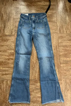 High-Rise Flare Gap Jeans 70s thumbnail 3