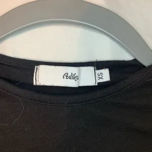 Adika Long Sleeve Cut-Out Cropped Top thumbnail 4