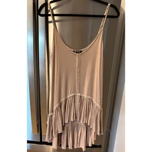 POL Tunic Tank Top Adjustable Straps Ruffle Lace Floral Accents Neutral thumbnail 2