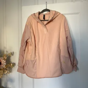 Essentials Golden Logo Sherpa Fleece Hoodie Blush Gold NWT thumbnail 4