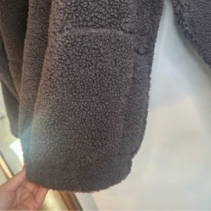 Abercrombie & Fitch Mixed Texture Sherpa Fleece Bomber Jacket. Brown. Large. thumbnail 4