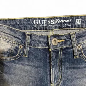 Vintage Y2K GUESS Jeans Women's‎ 27 Low Rise Flare Bootcut thumbnail 2