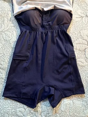 💥NWT Outdoor Voices Exercise Dress Very Cherry Navy Shorts UPF 50+ XS🧡 thumbnail 7