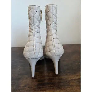 NEW Nanette Lepore Aubree Boots Quilted White Leather Gemstone Quiet Luxury 9 thumbnail 4