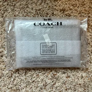 Coach Wristlet thumbnail 4