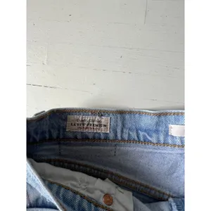 Levis Womens Premium Ribcage Shorts 28 Blue Button Fly Big E‎ Cut Off Denim thumbnail 4