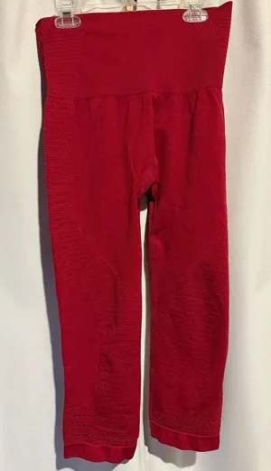 Gymshark Energy Seamless Cropped Leggings Red thumbnail 1