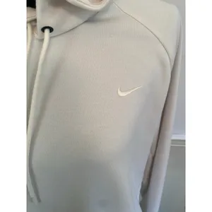 Nike Women’s Cream Fleece Pullover Hoodie Sweatshirt Embroidered Mini Swoosh thumbnail 5