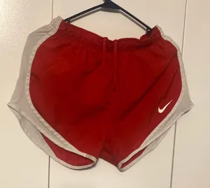Nike Dri-Fit Women Size Medium Red/White Shorts thumbnail 1