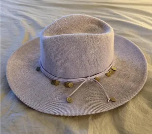 Light purple hat thumbnail 1