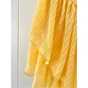 Zara One Sleeve Ruffle Butter Yellow Crop Top Blogger's Fave Size Medium NWT thumbnail 8