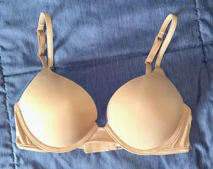 Victoria's Secret Mini Logo 32C Bombshell Push Up T-Shirt Bra thumbnail 1