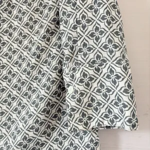 Zara Linen Floral‎ Print Button-up Shirt Tunic, 3/4 Sleeve, White/Blue XSmall thumbnail 6