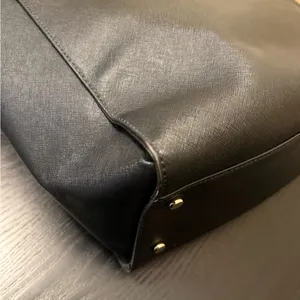 Kate Spade Simple Structured Black Tote Bag with Strap & Handles thumbnail 6