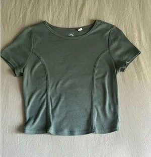 Pacsun baby tee thumbnail 1