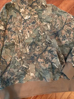 American Eagle Oversized Camo Hoodie 
Size Small thumbnail 4