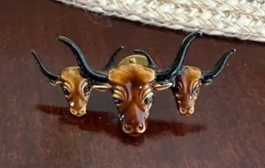 Vintage 3 longhorn pin thumbnail 1
